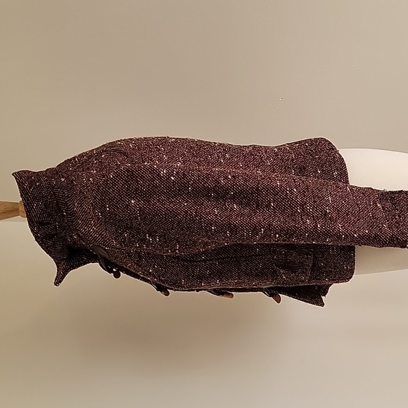 EUC ZARA Brown Wool Tweed Short Jacket with Leather & Wood Toggle Closures SZ: M - Picture 5 of 14